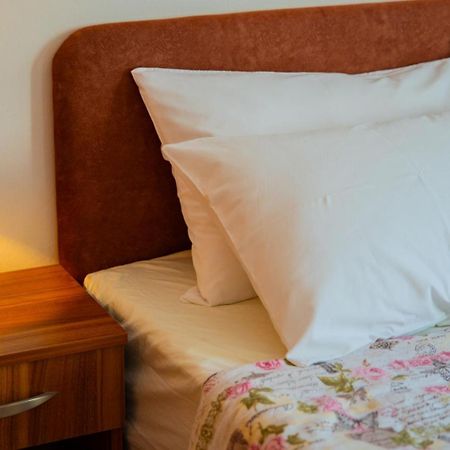 Apartmani Ana 티바트 외부 사진