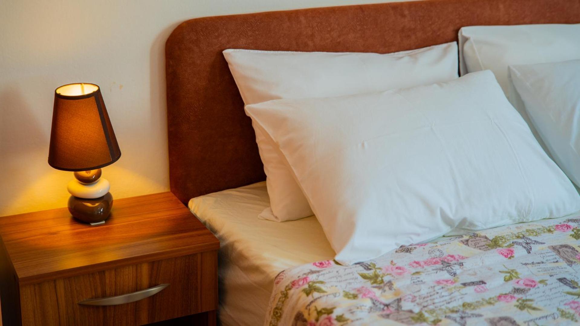 Apartmani Ana 티바트 외부 사진
