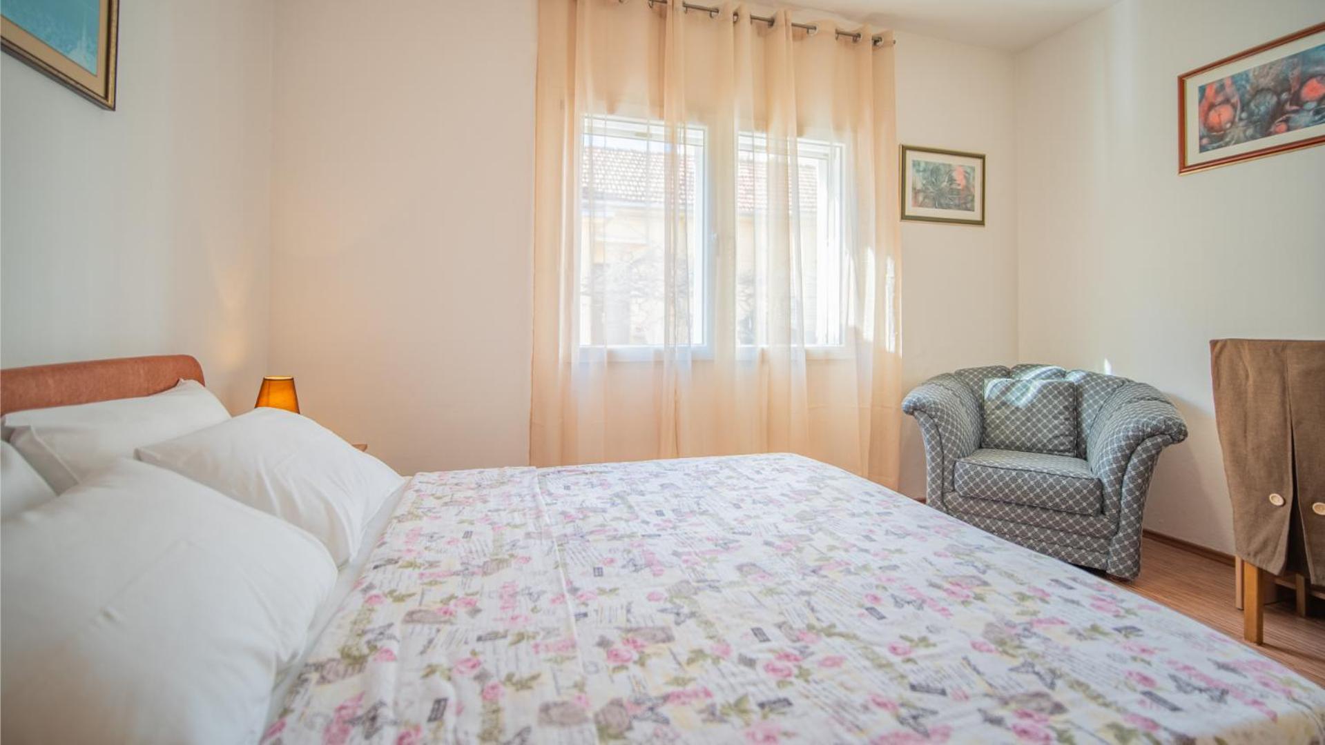 Apartmani Ana 티바트 외부 사진